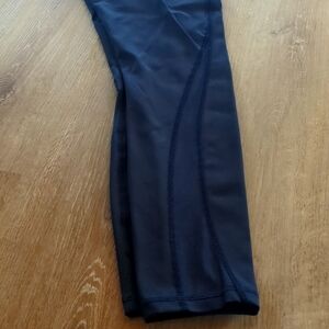 Lululemon hi-rise leggings size 6